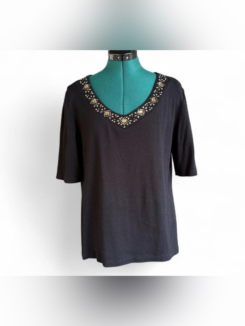 Karen Scott Black V‑Neck Short Sleeve Tee with Gold & Cream Bead Trim